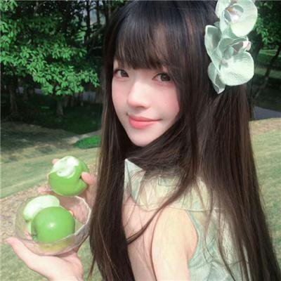 秋霞